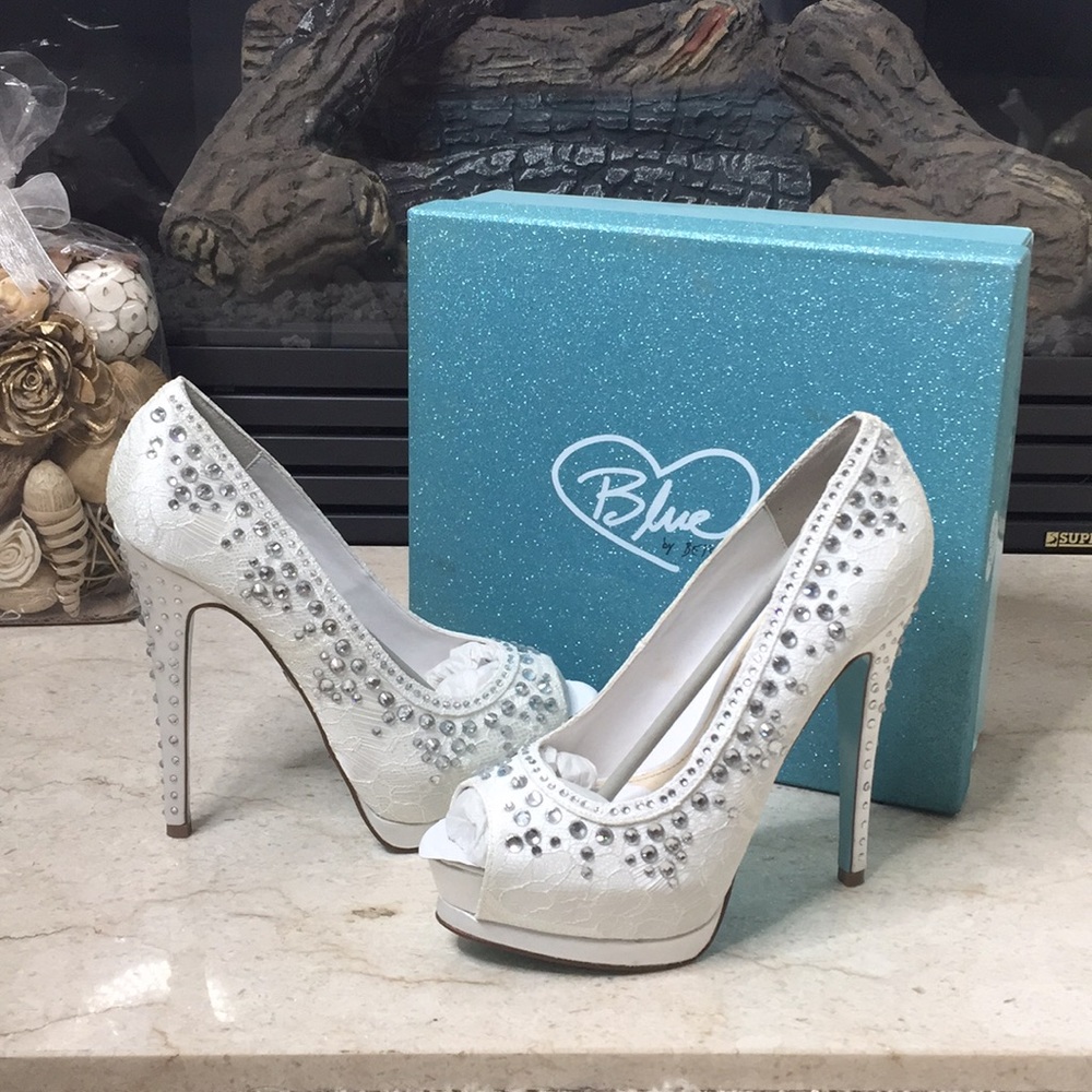 Betsy Johnson Ivory White Rhinestone Heels Size 8